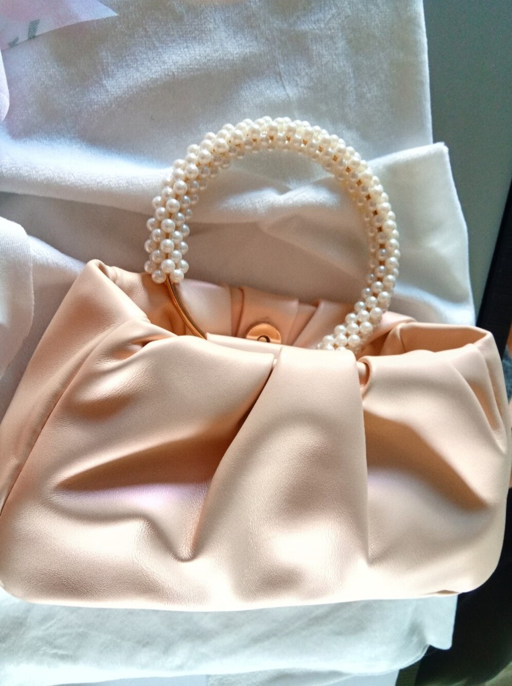 Elegant Pearl-Handle Soft Clutch Handbag in Blush